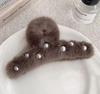 Adorabile Pinza Artiglio Peluche Perla: Accessorio Capelli Autunno & Inverno per la Nuca, Grande Pinza a Squalo da Ragazza