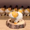 Cat Ornament Hand-Carved Wood Carving Compact Size Kitten Figure Wealth Symbol Desktop Car Bookshelf Decoration