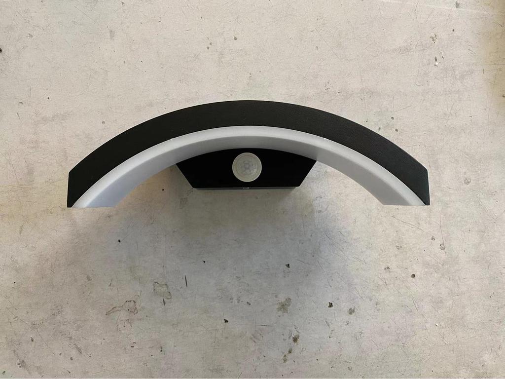 Waterproof Modern Minimalist Wall Light with Motion Sensor for Outdoor Stair and Villa Entrances