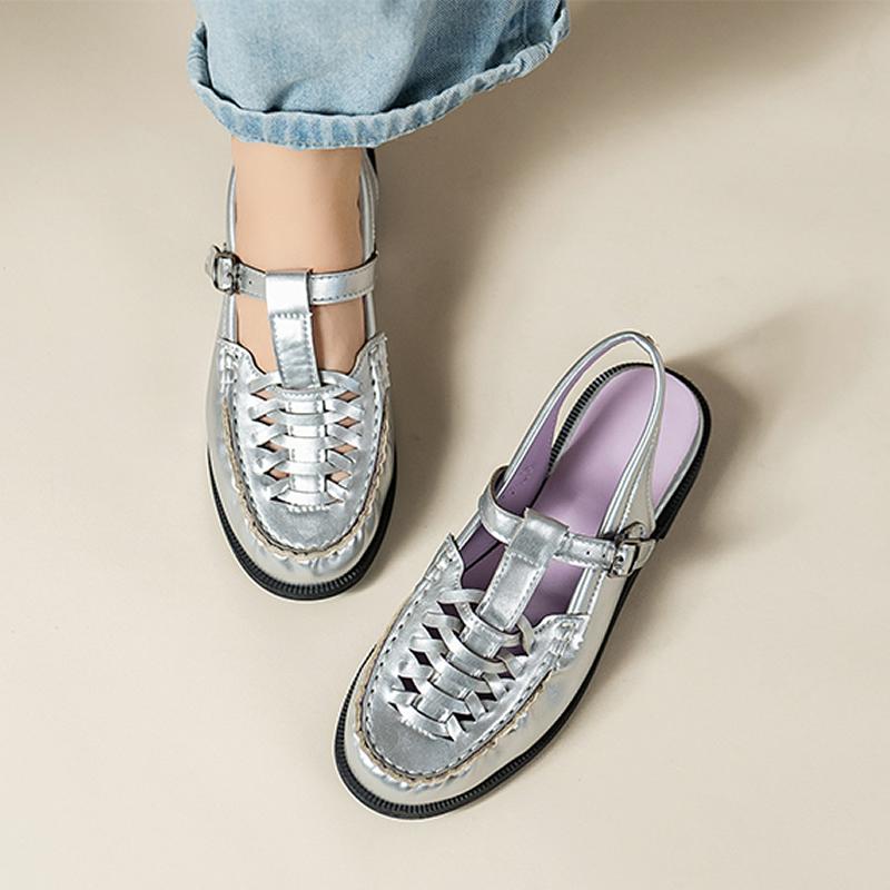 

Metal Big Toe Loop Ladies Flat Sandals 2025 Square Head Open Toe Cross Strap Flatfrom Summer New Leisure Sandal Shoes For Women 35 срібний