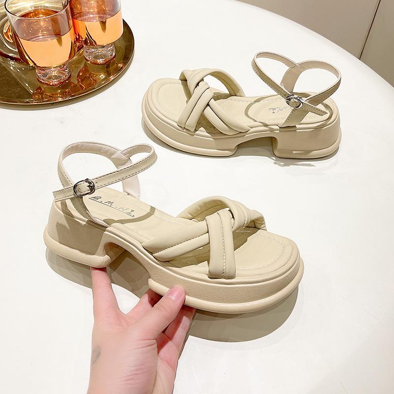 

Новый летний однословный ремень универсальные повседневные римские туфли на танкетке сандалии на мягкой подошве женские 40