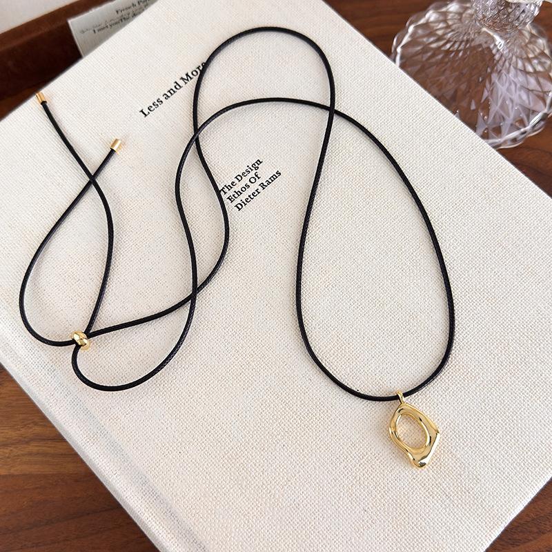 Simple Geometric Irregular Metal Hollow Water Droplet Pendant Adjustable PU Leather Long Sweater Chain Necklace Charms Jewelry