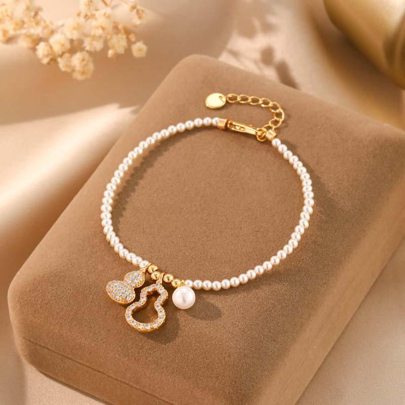 Pearl Zircon Gourd Necklace Exquisite Fashion Light Luxury Temperament Niche Design 18K