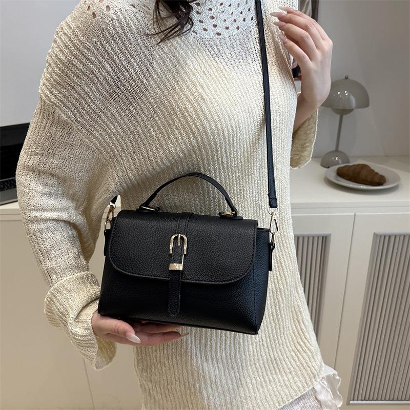 Portable women's versatile summer bag single shoulder women's fashion messenger bag popular new model