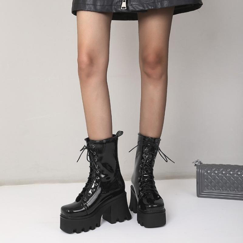 Korte Goth-støvler for kvinner Høye, kraftige hæler Snøring Rund tå Plattform Gothic Sko Rose Rød