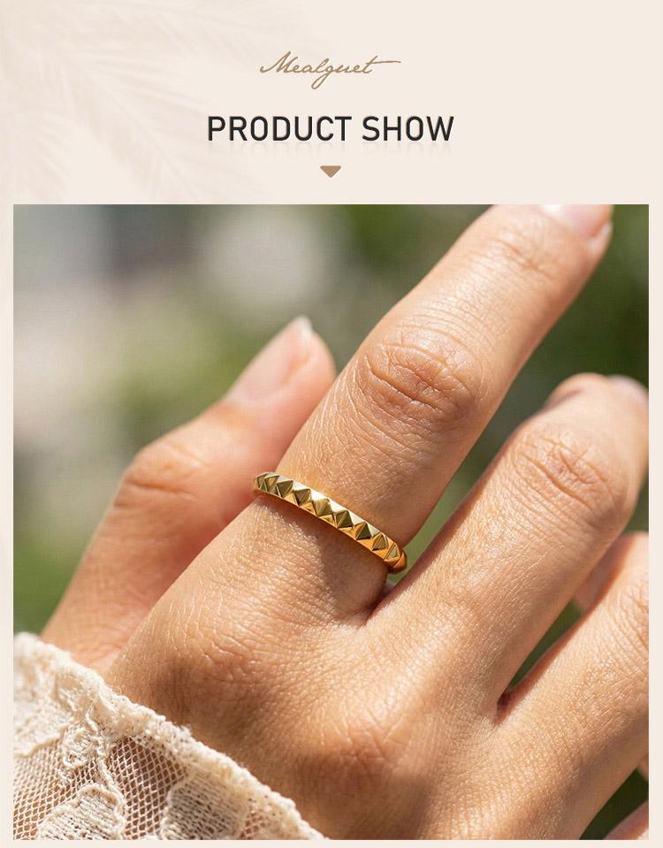 Stackable Wave Ring Thin Band, Golden Color Stainless Steel Waterproof Daily Wear Anti Tarnish Party Jewelry for Women