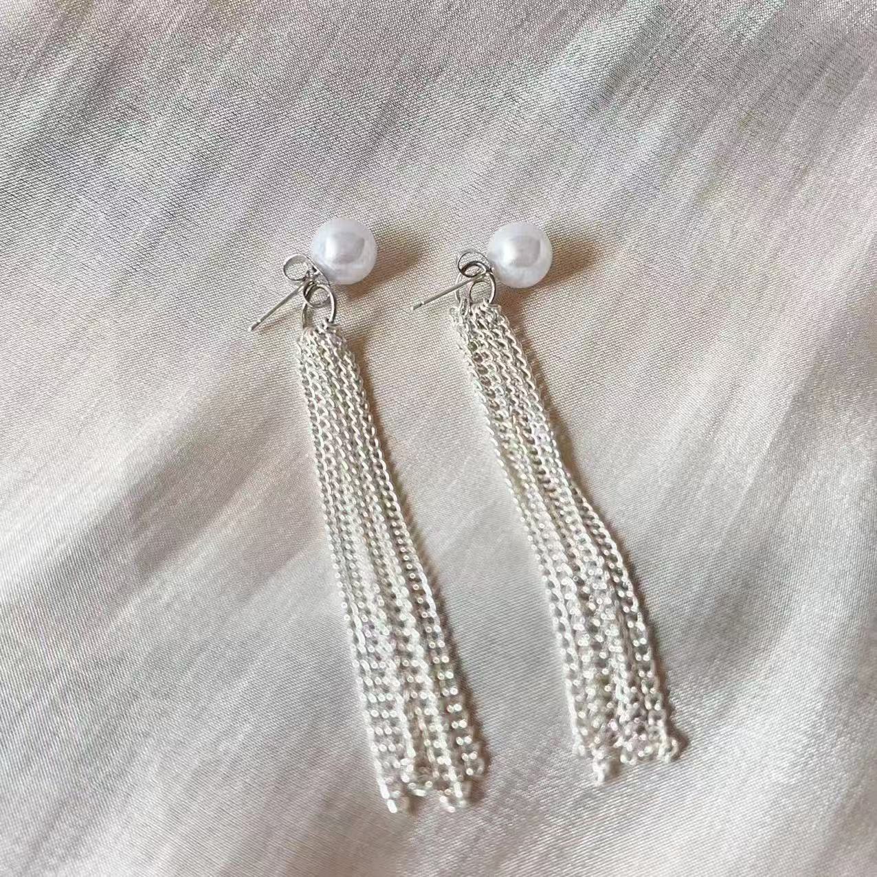 Pearl fringed stud earrings French high-end two wear elegant and smart fringed stud earrings temperament versatile simple earrings серебряный