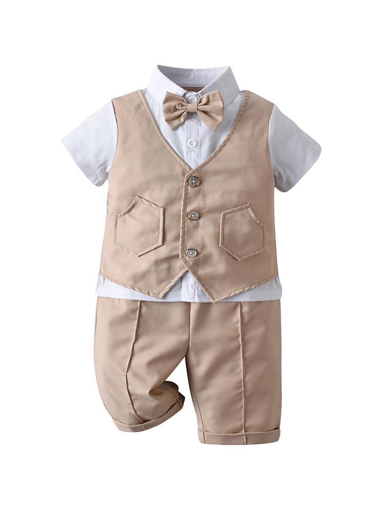 Completo Due Pezzi Estivo da Ragazzo Stile Gentiluomo Britannico: Top a Maniche Corte e Papillon