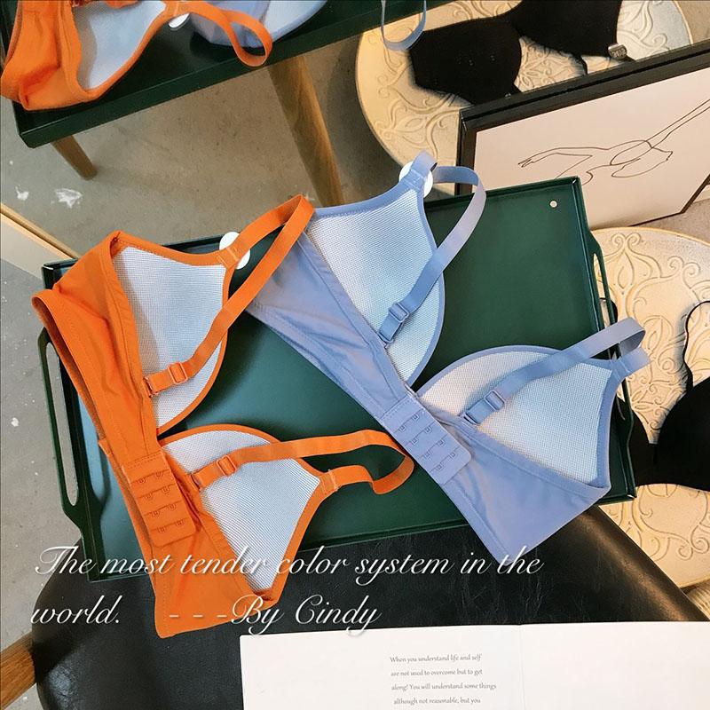 Simple Triangular Cup Deep V Seamless Bra Ladies' Small Breasts Gathered Together Smooth Surface Without Steel Ring Lightweight Bra