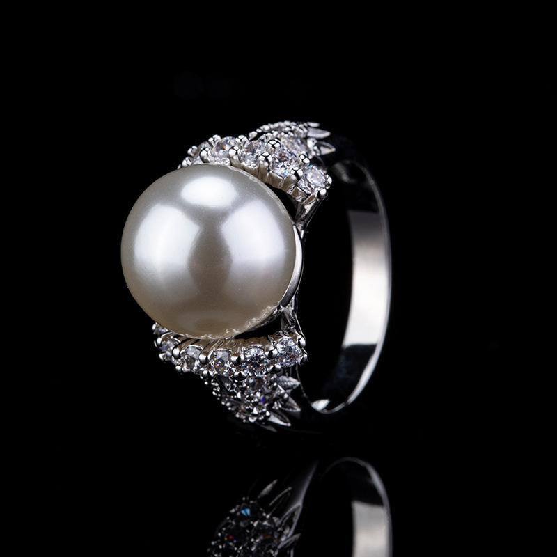 Light Luxury French Retro Natural Pearl Ring, Women'S High-End Sense Of Luxury Temperament Diamond-Set Design Ring