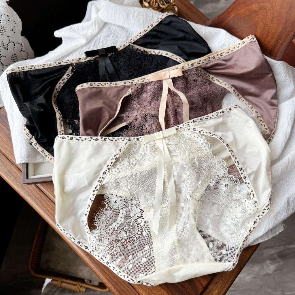 Damshorts med spets och leopardmönster, kant i isilke, för vår och sommar