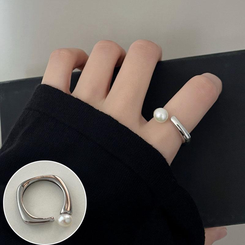 Korean S925 Silver Cross Military Flower Ring: Retro, Adjustable, Fashionable Hip-Hop Index Finger Design for Women.