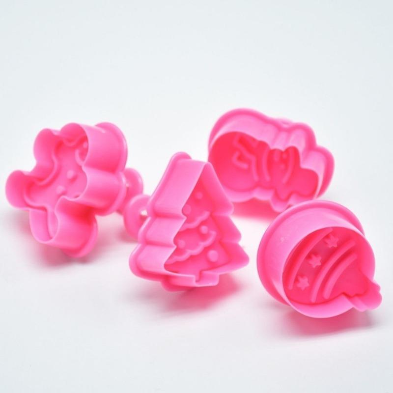 

4Pcs Christmas Cookies Fondant Mould Cake Chocolate Baking Mold Decor