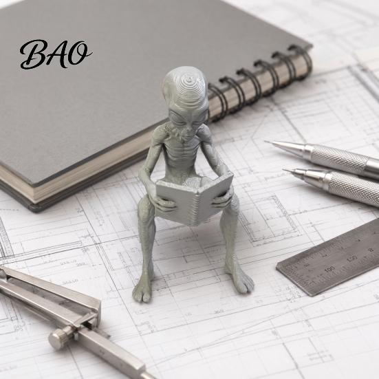 Fine 3D Printing Art Printed Reading Alien Ornament, Creative Sitting Statue Sculpture, Resin Collectible Figures Desktop Office Study Sculpture