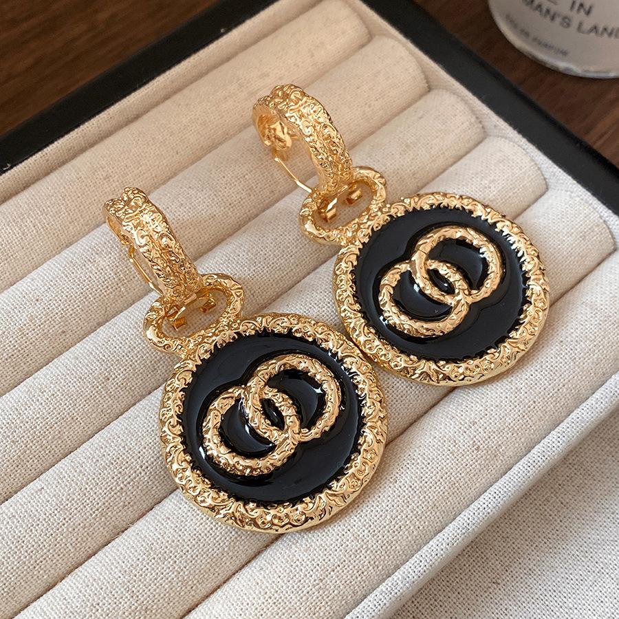 

Oil drop pleated pattern round cross stud earrings medieval vintage earrings light luxury high-end earrings women