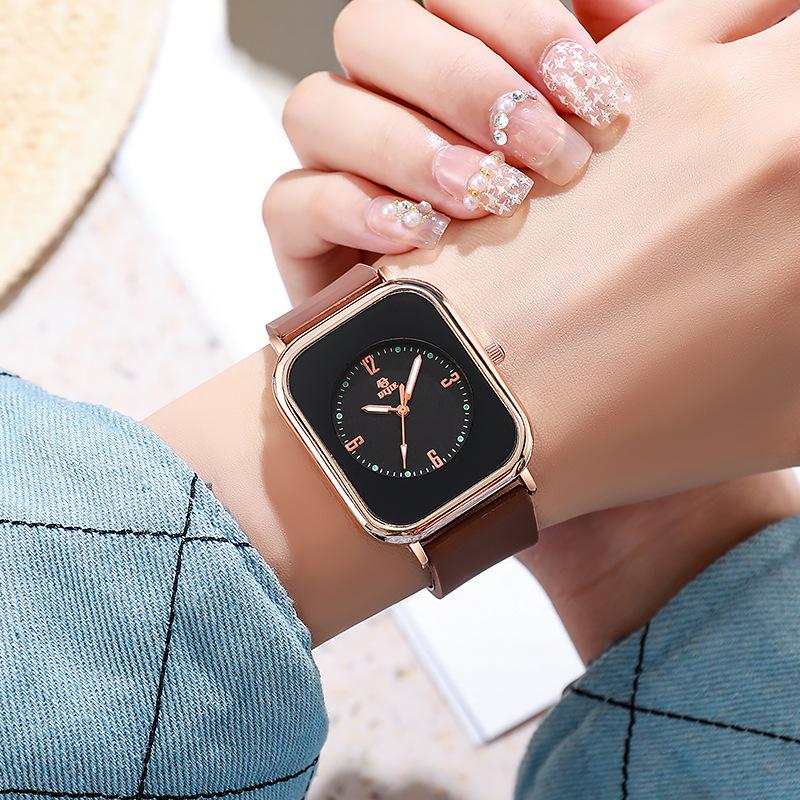 Literarisches Quadrat Xiaoxiangfeng Leuchtendes Quarz-Armbanduhr, Modische Farbe Kleines Quadratische Uhr, Paar-Uhr für Schüler und Schülerinnen