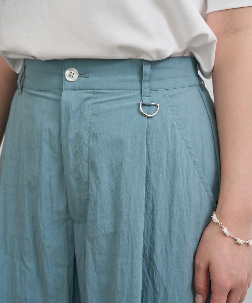 Piali Diagonal Pocket Nylon Wrinkle Bermuda Shorts (Graysh Blue)