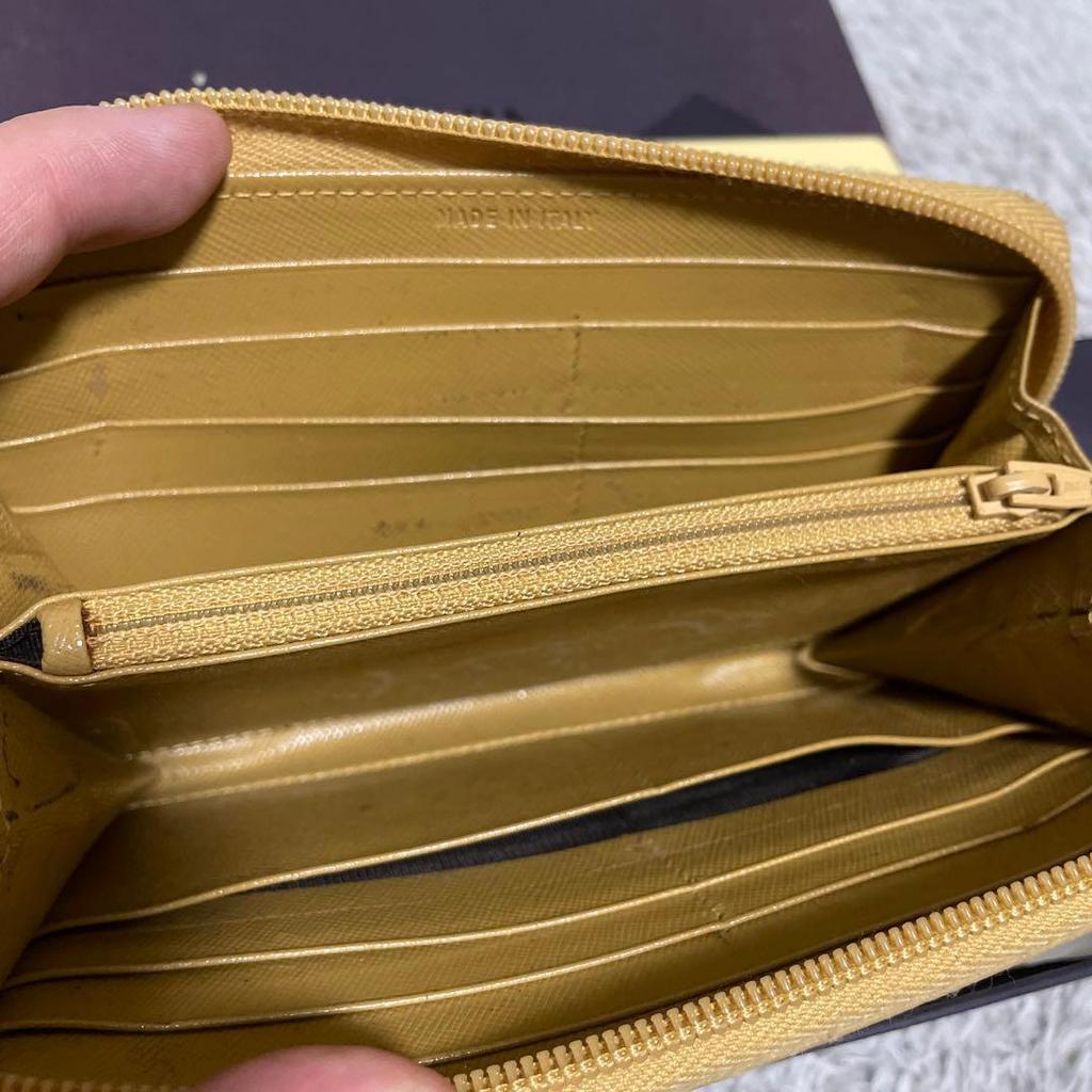 Used PRADA Saffiano Round Zip Long Wallet
