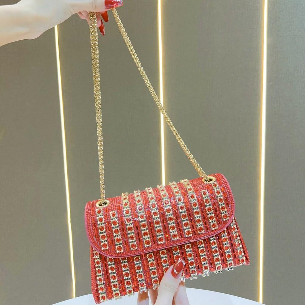 Sophisticated Rhinestone Square Purse With Magnetic Closure And Chain For Party Use