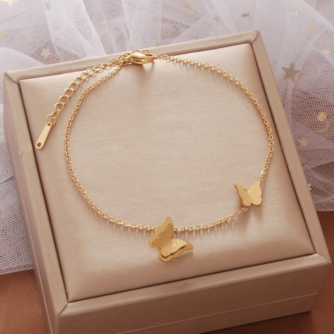 

Женский титановый браслет с бабочкой one size