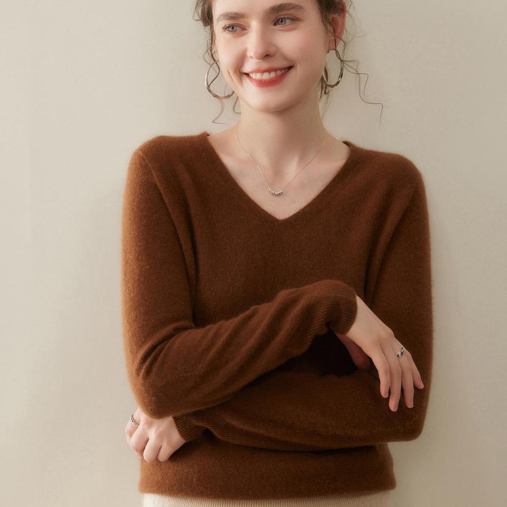 Women's Soft Lamb Cashmere Sweater: Versatile, Loose-Fit Base Layer for Autumn and Winter 