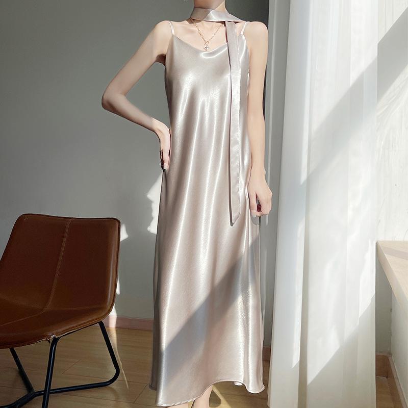 Elegant French V-Neck Spaghetti Strap Satin Dress with Slimming Design