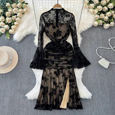 Francouzské sexy sametové šaty s tenkým síťovaným potiskem pro ženy Léto Elegantní vzplanutí rukávy Síťovaná mořská panna Banketní dlouhé šaty