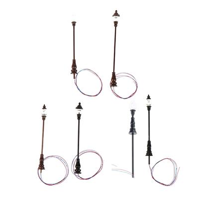 Weihnachtsdorf 1:87 Mini Straßenlaternenmodell Miniatur Mastleuchte Zuglampen Straßenlampen für Mini-Landschaft