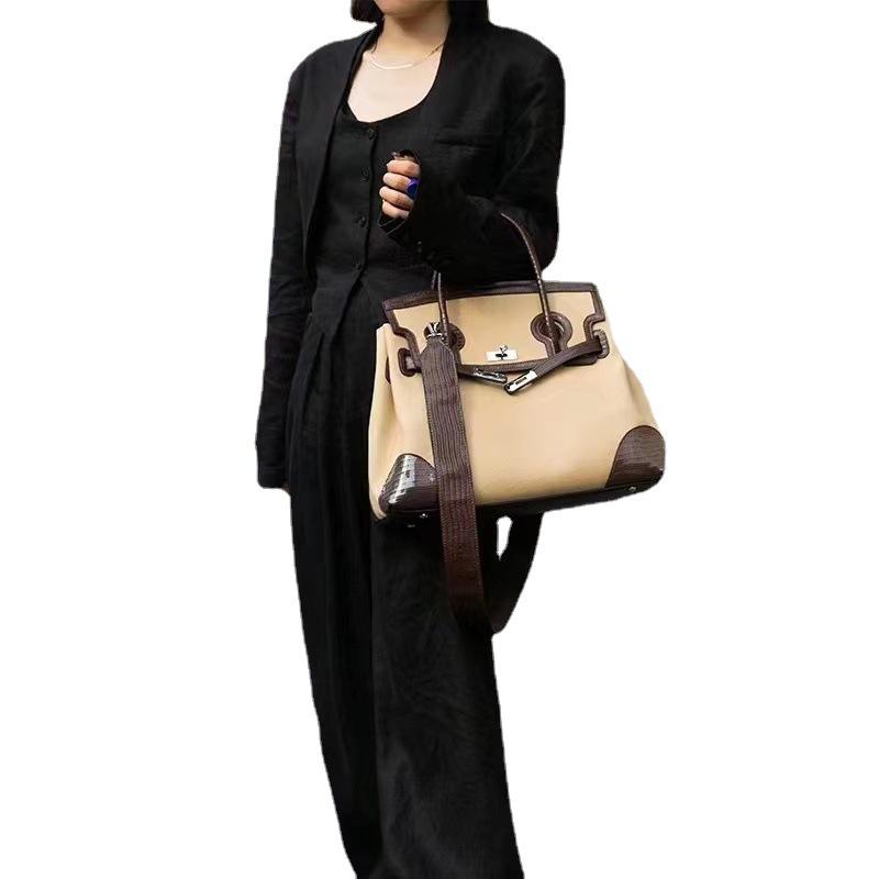 Retro Contrast Canvas Large-Capacity Handbag – High-End 2025 Edition Women's Shoulder Bag
