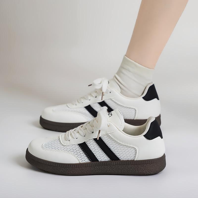 Neue atmungsaktive Mesh-Trainingsschuhe für Damen, neue Damenmode-Board-Schuhe für Frühling und Sommer, bequem, weiche Sohle, runde Spitze