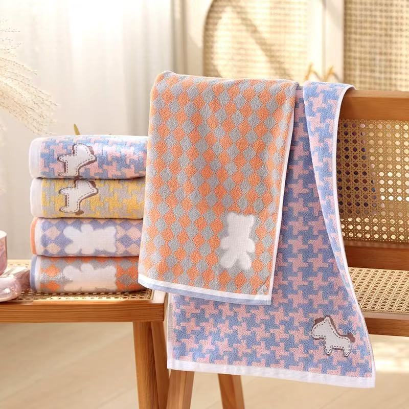 Creative Warp Knitted Pineapple Check Towel Gifts INS Style High-density Warp Knitted Velvet Towel Soft Absorbent Coral Velvet