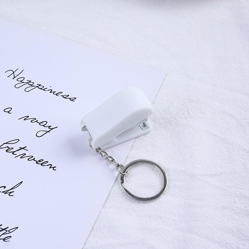 Portable Cute Children s Stapler - Cartoon Mini Keychain