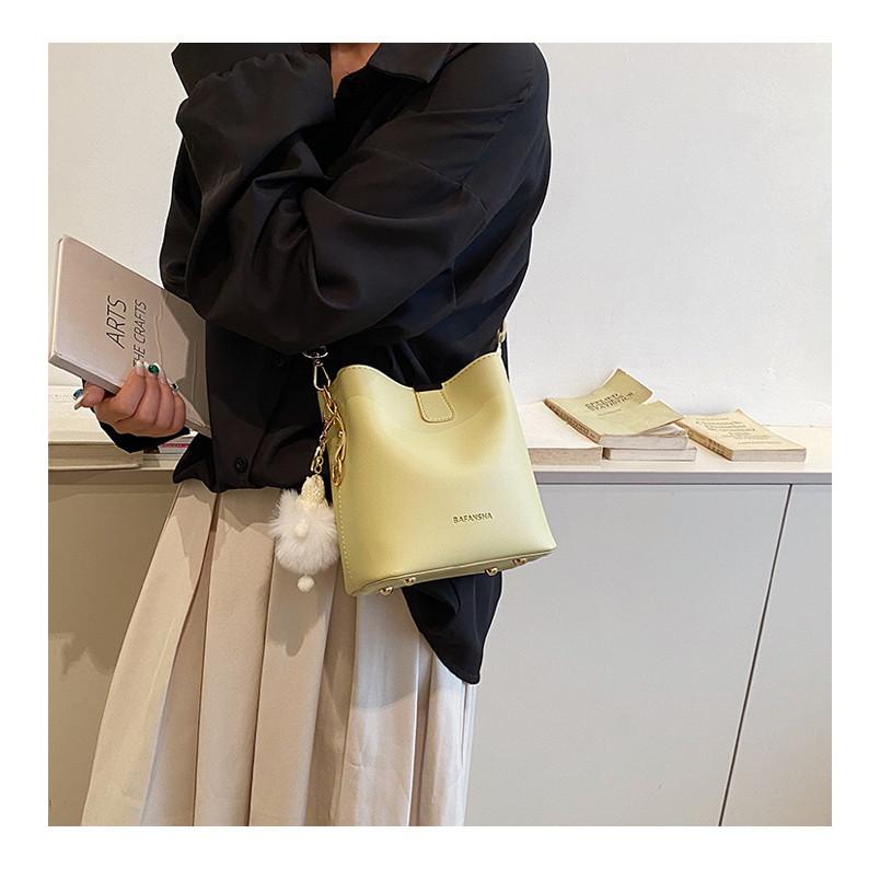 IELGY Spring Summer Retro Commuter Portable Bucket Bag