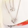 Dwuwarstwowy naszyjnik w kształcie serca dla kobiet z jednym sercem i jednym diamentem o temperamencie Przedmiot Wszechstronne akcesoria Krótki łańcuszek do obojczyka