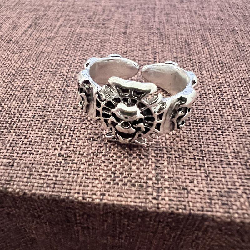 Dark Series Retro Schädel Fünf-Klauen-Ring - Cooles Hip-Hop Streetstyle Accessoire