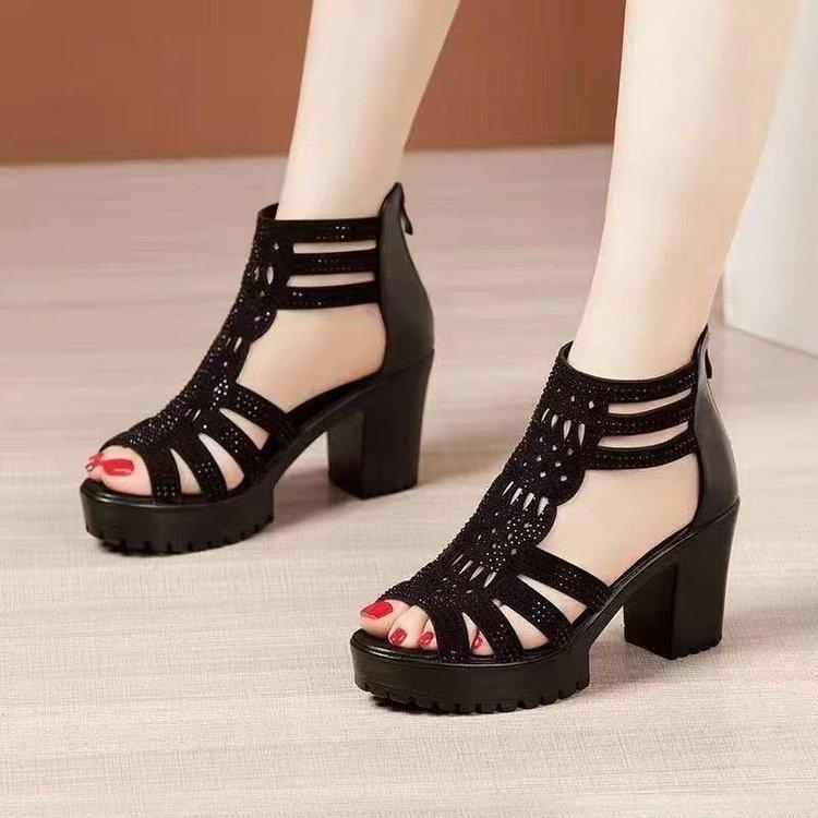 Soft leather high-heeled sandals, new summer outer wear, soft-soled middle heel hollow thick-soled non-slip fish mouth shoes