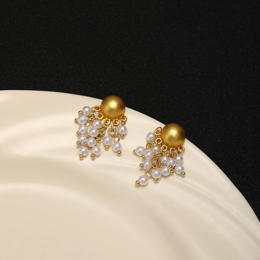 Silver Needle French Retro Tassel Pearl Earrings for Women - High-End INS Fashion Trend Ear Studs