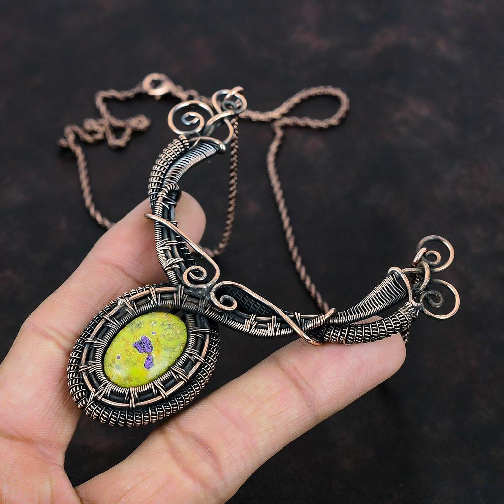 Collier en stichtite, collier en pierres précieuses enveloppé de fil de cuivre, collier élégant fait à la main, bijoux en cuivre uniques, cadeaux pour maman, bijoux enveloppés de fil