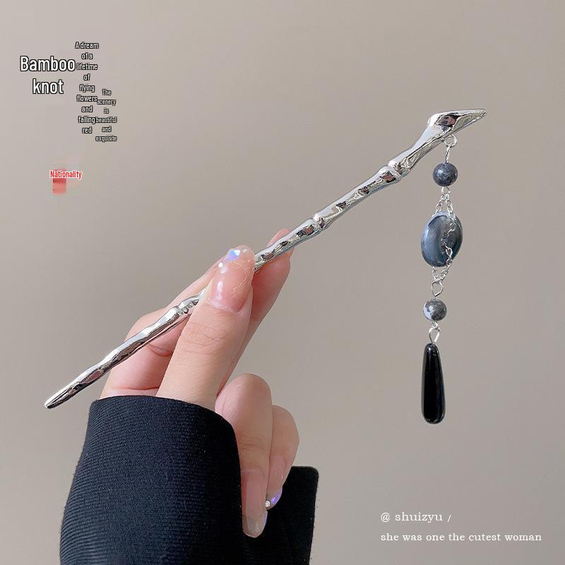 Elegant Retro Tassel Hairpin for Hanfu Updo - Women's Chinese Style Metal Hair Clip