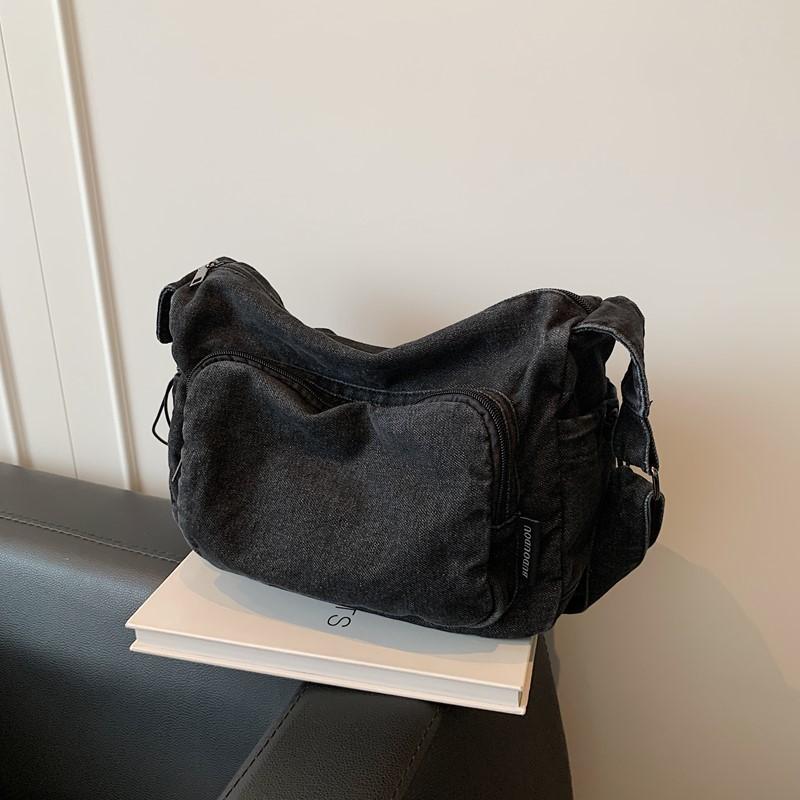 Minimally Drawstring Design Multiple Pockets Women Casual Shoulder Denim Bag For Casual Daily Use