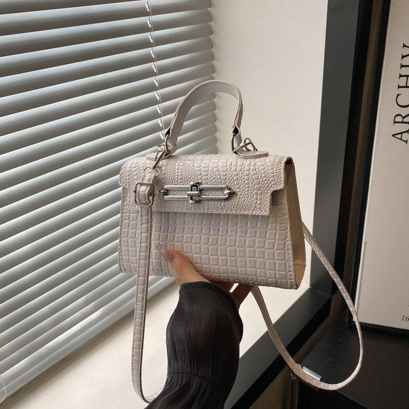 European and American retro shoulder bag women's bag stone pattern texture casual messenger bag this year's new small square bag women's bag