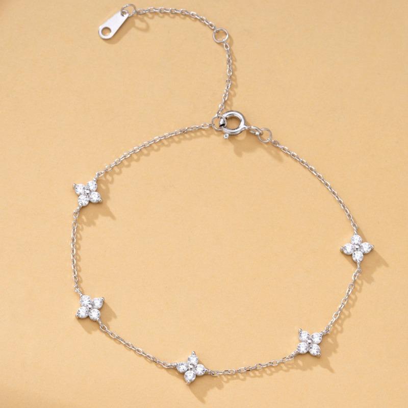 925 Silver Plated Cubic Zirconia Four Leaf Clover Bracelet for Women Adjustable Chain Jewelry 18k Gold Plated Fashion Accessory