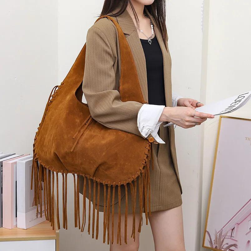 

Vintage Tassel Women Shoulder bags soft velvet female hobos Armpit Bags large capacity ladies handbag bolsa brown big totes