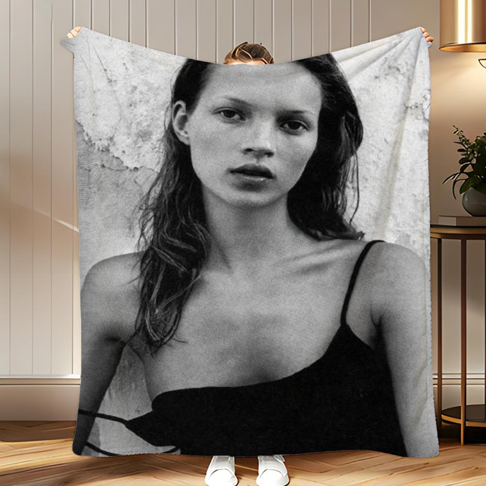 

fashion icon Kate Ann Moss Throw Soft Coral Fleece Blanket 310gsm Fluffy Warm Throw for Sofa Bed Couch Bedroom Decor 75x100cm