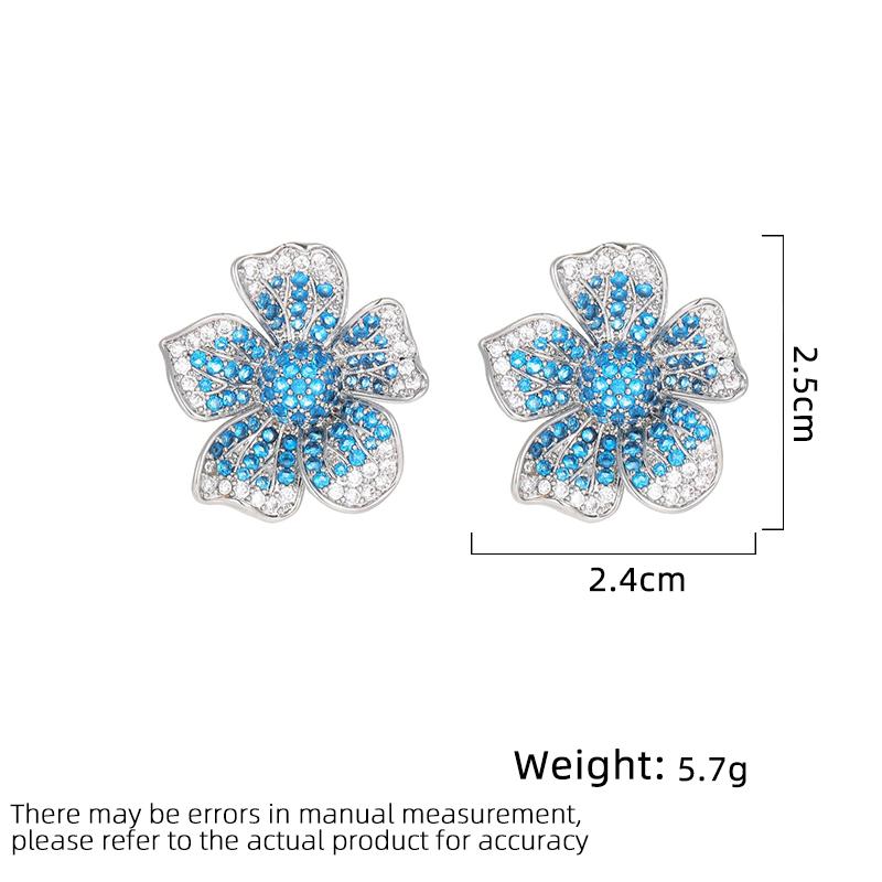 Women's Light Luxury Design Elegant And Fashionable Inlaid Zircon Flower Earrings Versatile And Niche Design Brooch