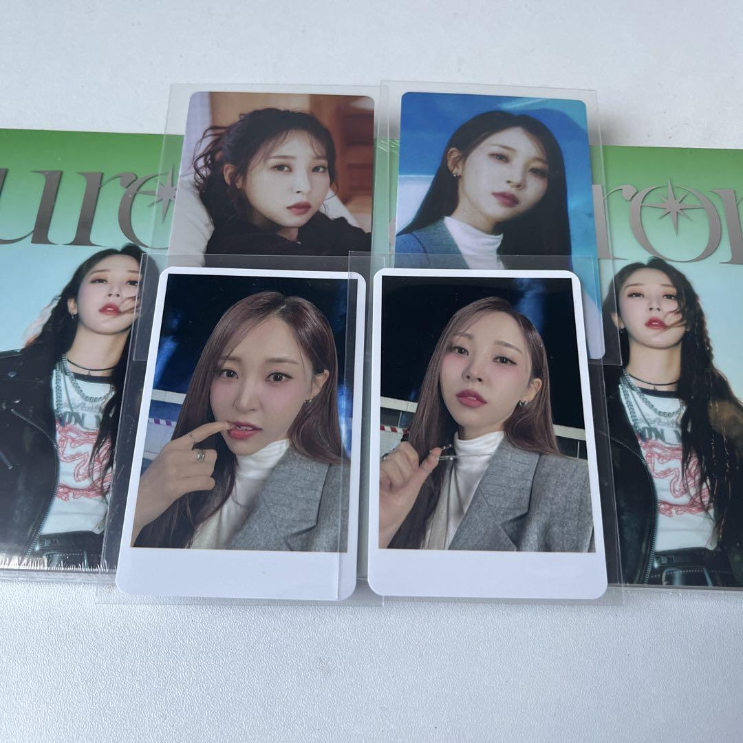 

[USED] MAMAMOO Moonbyul Aurora 2-piece set with trading card