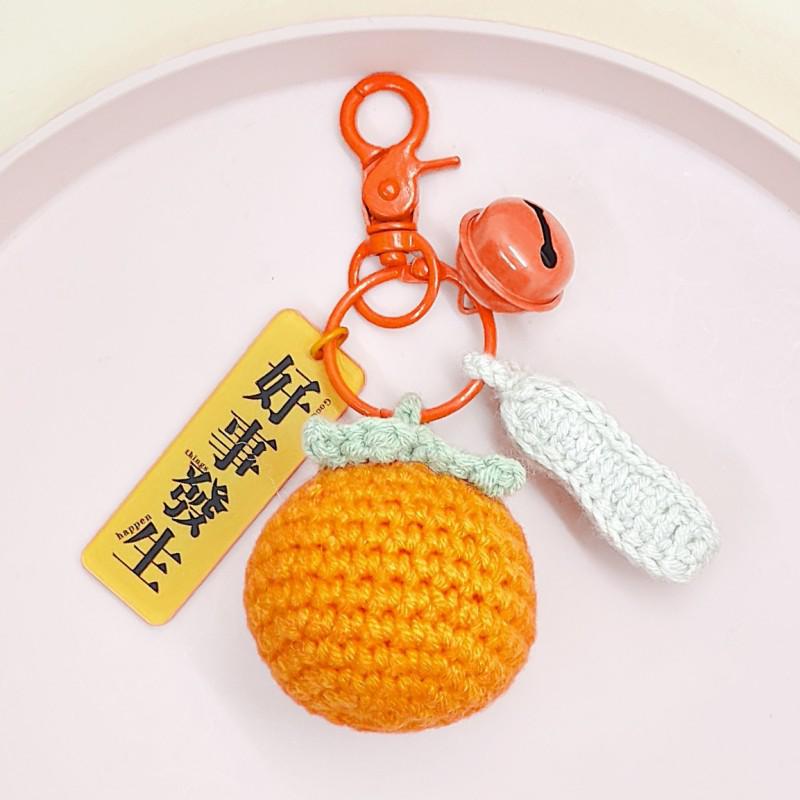 Wool Knitting Peach Keychain: Cute Creative Pendant for Student Backpacks & Gifts