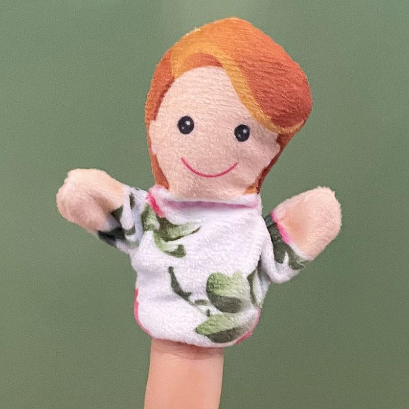 Cute Miniature Finger Puppet Plush Toys Featuring A Family of Six Finger Puppets