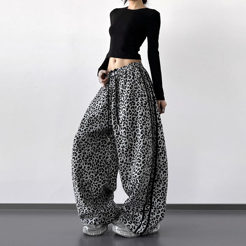 

Women s Leopard Print Wide-Leg Pants - High Waist, Classic Design, Perfect for Street Dance, Spring & Autumn 2025 M
