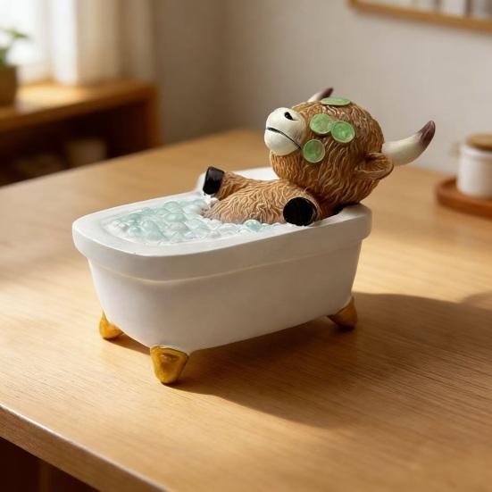 Highland Cow Statue Relaxing Bathing Cow Resin Desktop Ornament with Cucumber Slices Decorative Aromatherapy Tray Bathroom Decoration